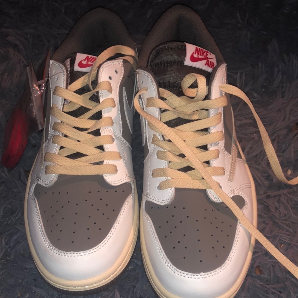 Travis Scott air Jordan 1 low